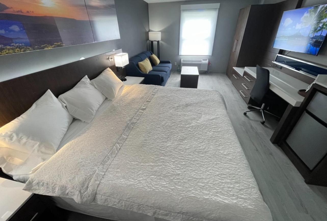Luxor Inn & Suites, A Travelodge By Wyndham 埃尔金斯 外观 照片